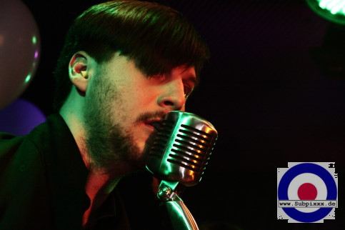 Raj Mandir (H) Messing With The Kids - McCormacks Ballroom Leipzig 12. Dezember 2009 (4).JPG